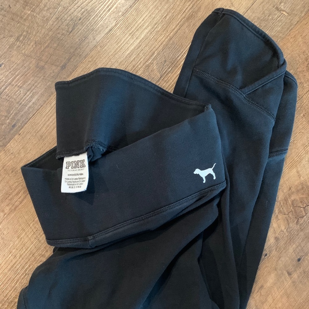 Victoria’s Secret (PINK) Crop Legging Size small